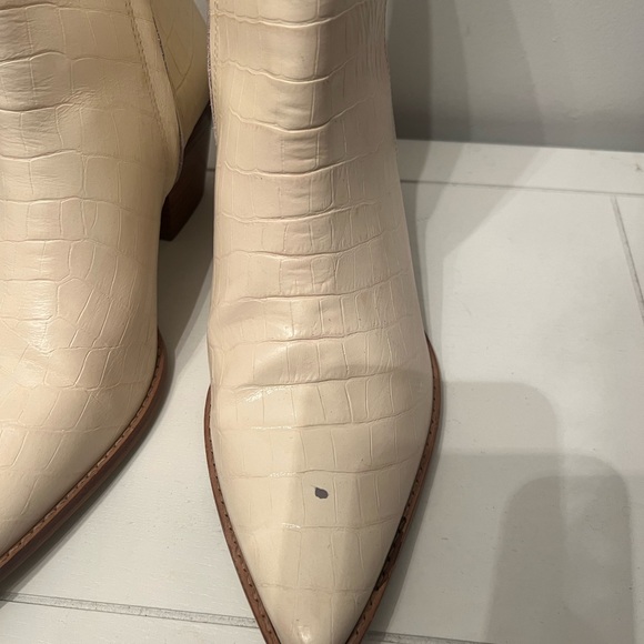 Matisse Footwear Caty Ankle Boot- Color: Bone Croc - Picture 7 of 10